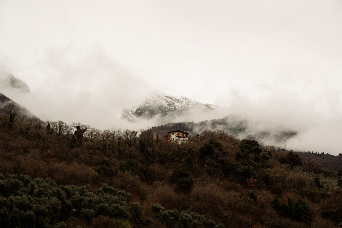 Maison dans les nuages